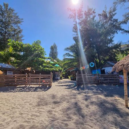 Prince Ludwig Beach Resort San Antonio  Ngoại thất bức ảnh