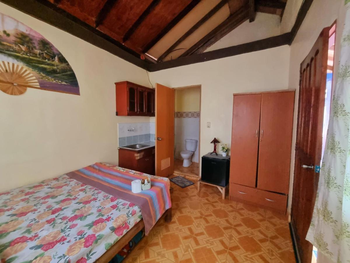 Prince Ludwig Beach Resort San Antonio  Ngoại thất bức ảnh