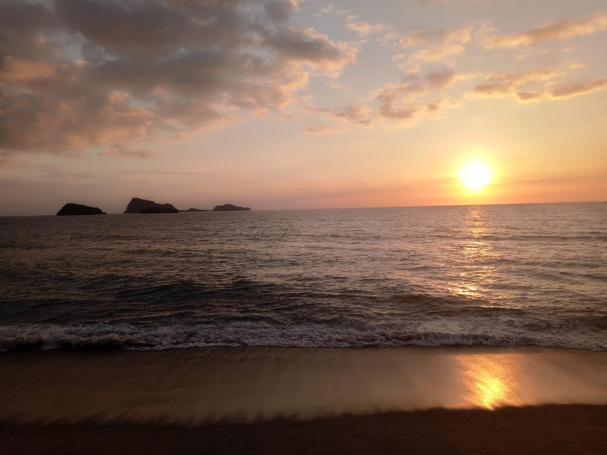 Prince Ludwig Beach Resort San Antonio  Ngoại thất bức ảnh